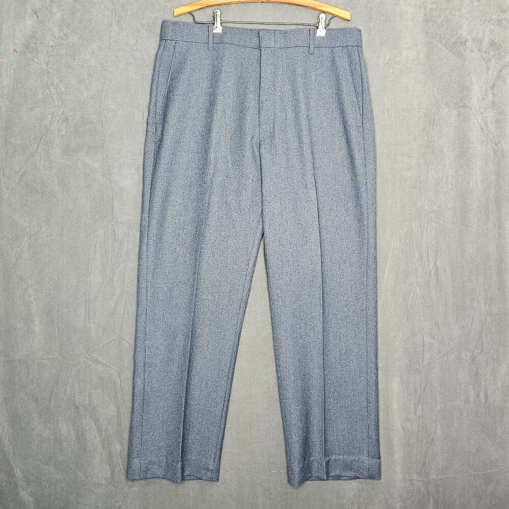 VINTAGE Levi's Pants Men's 36" Grey Action Slacks Polyester Straight Pants A3-27